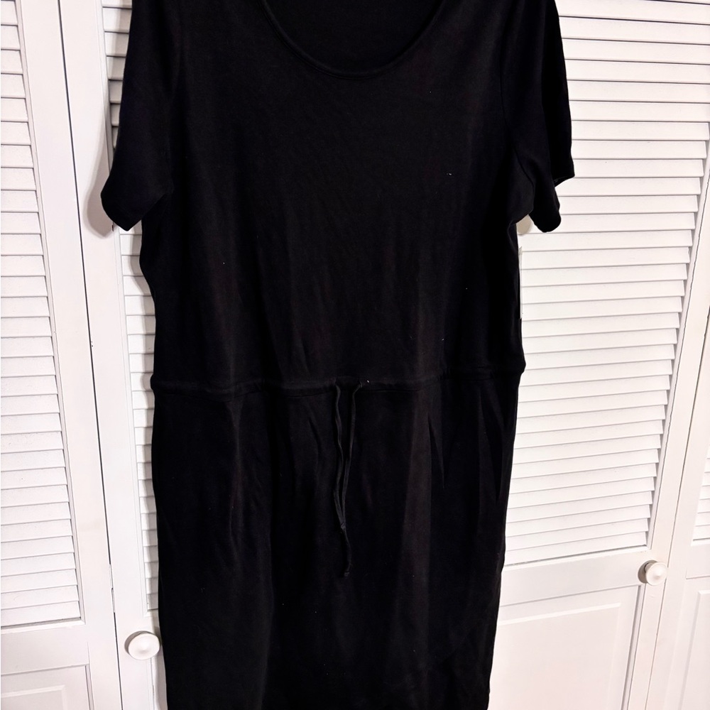 Black Short Sleeve Dress